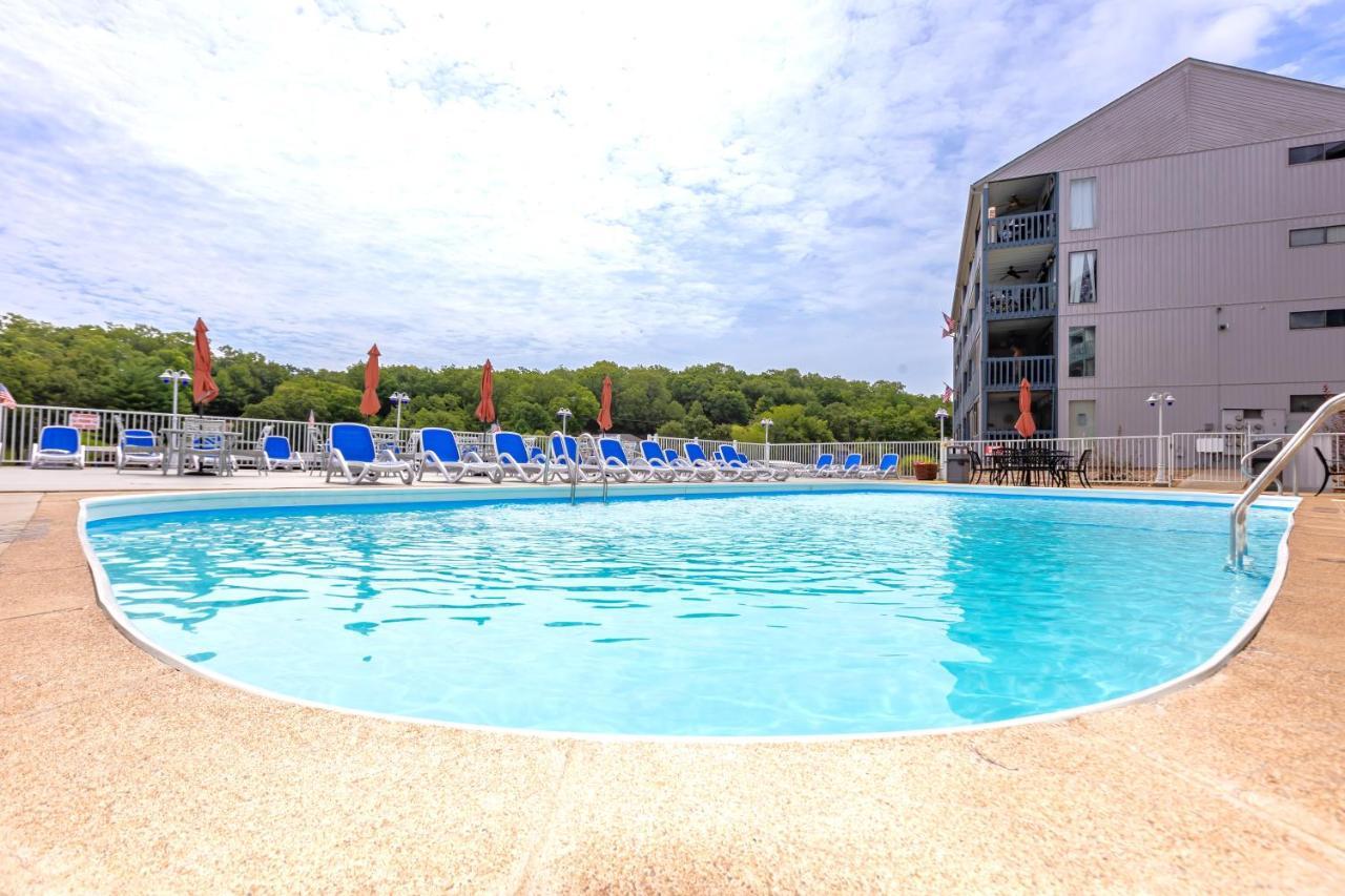 B Lakefront! Remodeled, Boat Slip, Patio Views, Pool, Boat Ramp, Wifi Осейдж-Бич Экстерьер фото