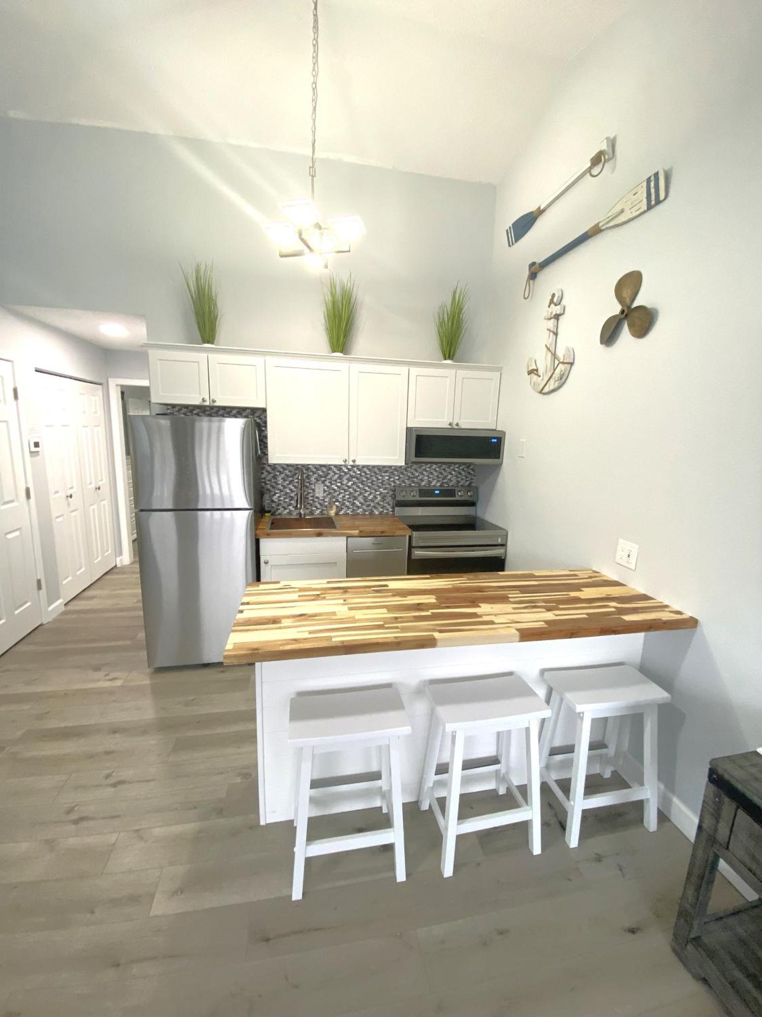 B Lakefront! Remodeled, Boat Slip, Patio Views, Pool, Boat Ramp, Wifi Осейдж-Бич Экстерьер фото