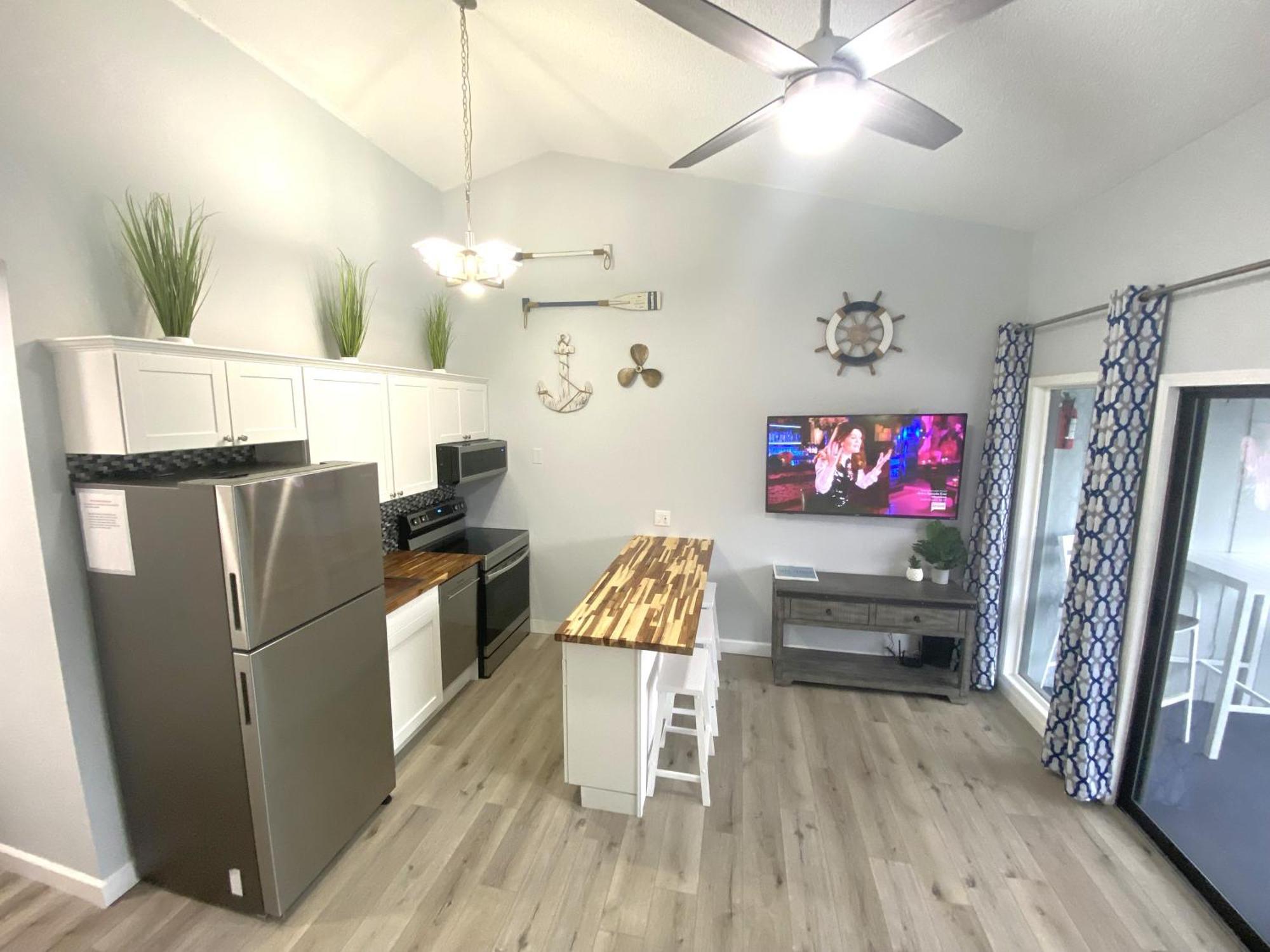 B Lakefront! Remodeled, Boat Slip, Patio Views, Pool, Boat Ramp, Wifi Осейдж-Бич Экстерьер фото