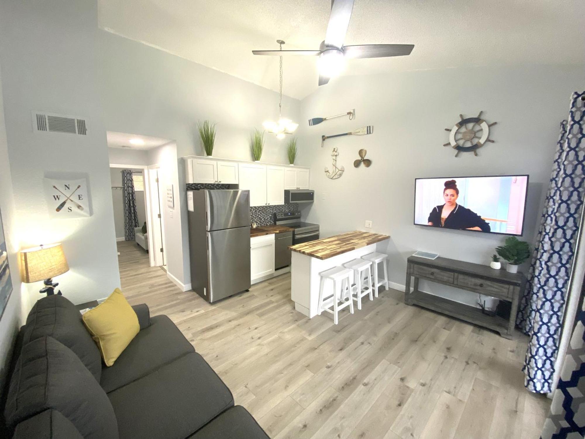 B Lakefront! Remodeled, Boat Slip, Patio Views, Pool, Boat Ramp, Wifi Осейдж-Бич Экстерьер фото