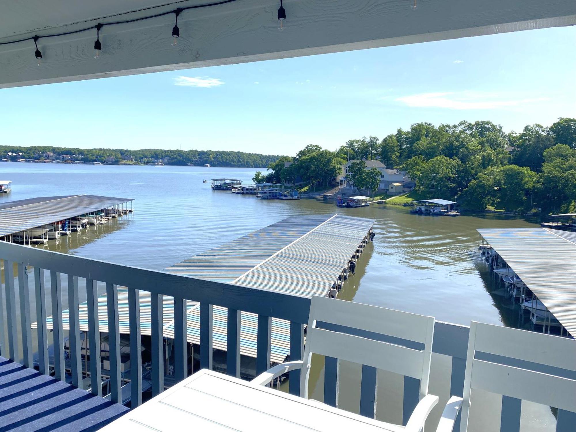 B Lakefront! Remodeled, Boat Slip, Patio Views, Pool, Boat Ramp, Wifi Осейдж-Бич Экстерьер фото