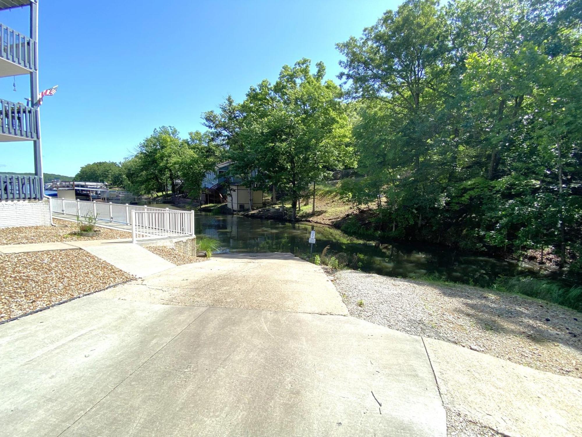 B Lakefront! Remodeled, Boat Slip, Patio Views, Pool, Boat Ramp, Wifi Осейдж-Бич Экстерьер фото